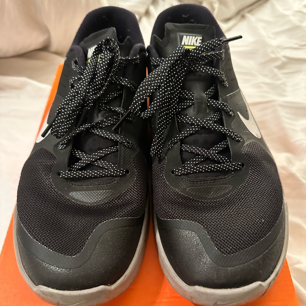 NIKE METCON 2 - Size US11, UKS10 - Black